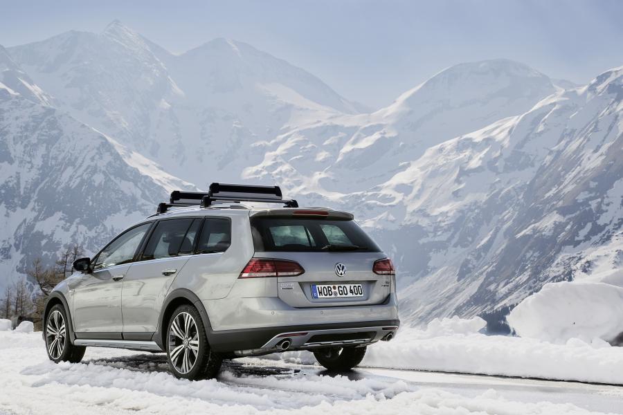  Volkswagen Golf Alltrack 2017 года  (WW) (фото 6 из 12)